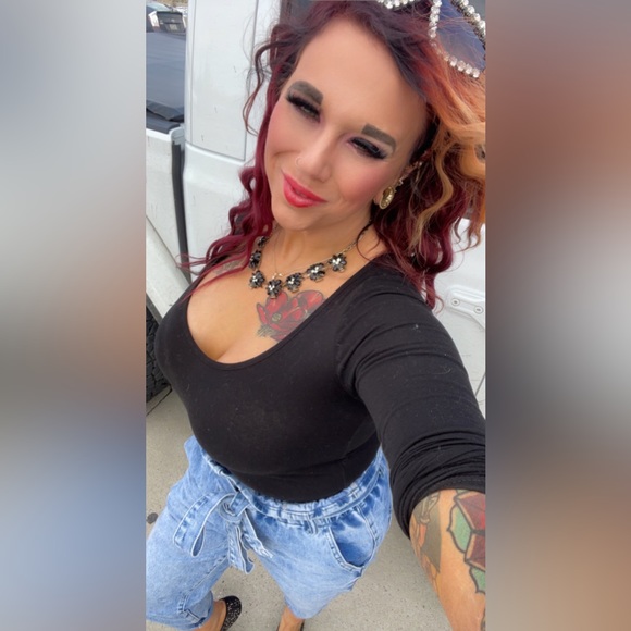 Meet your Posher, B! - Picture 4 of 13